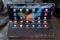 Ponsel Layar Lipat dan Ponsel Layar Bolong ✅ Samsung vs Huawei: Ponsel Layar Lipat dan Ponsel Layar Bolong